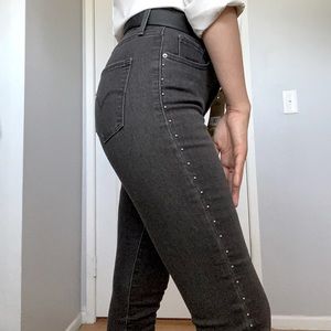 Brand New 311 Shaping Skinny Levi’s Jeans!!